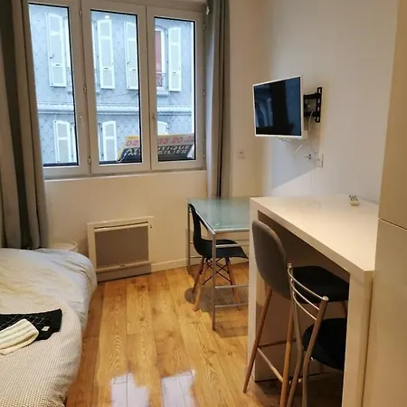 Studio 11 En Plein Coeur Du Centre Bruat Брест